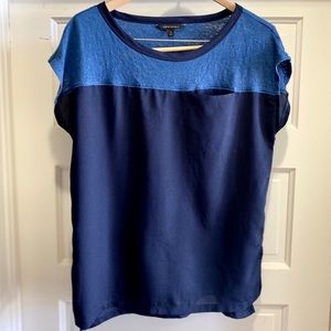 Banana Republic Casual Blouse - Blue M